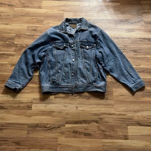 American Eagle Jean jacket size L